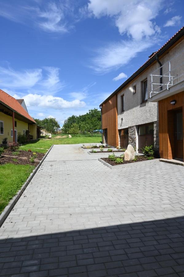 Penzion Mezi Radky Jindřichŭv Hradec Exteriör bild